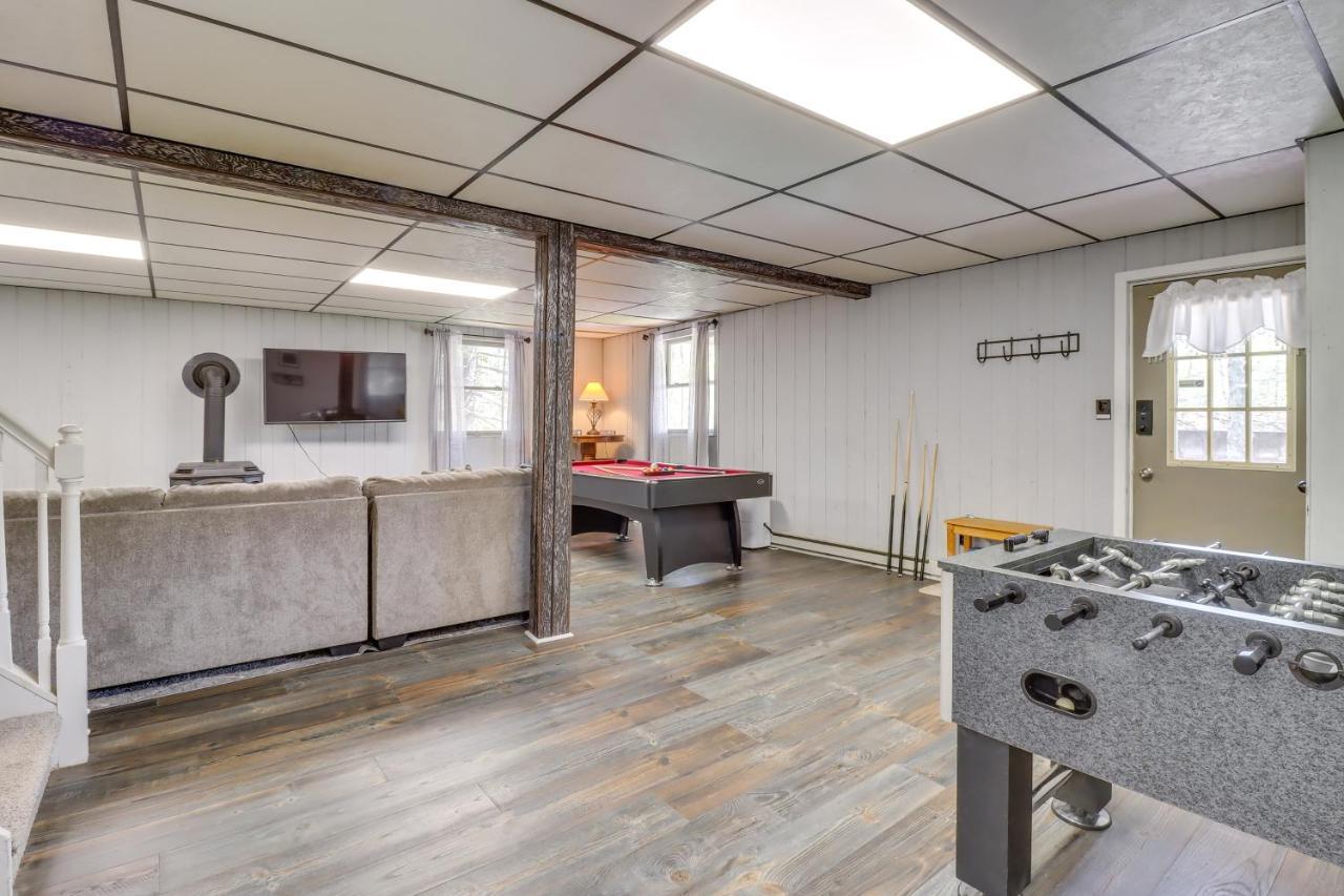 Lakefront Poconos Vacation Rental With Swim Dock! Long Pond 외부 사진