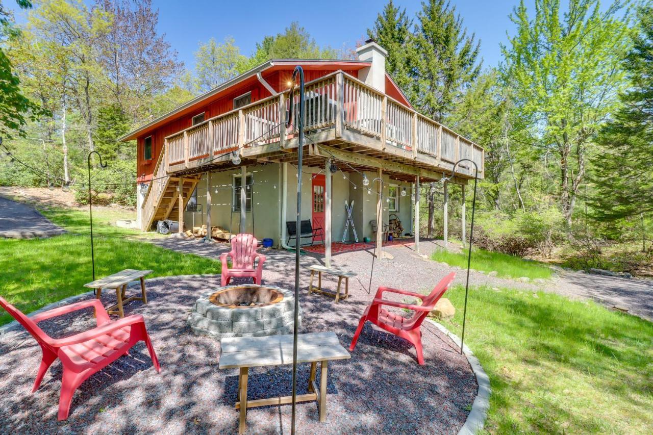 Lakefront Poconos Vacation Rental With Swim Dock! Long Pond 외부 사진