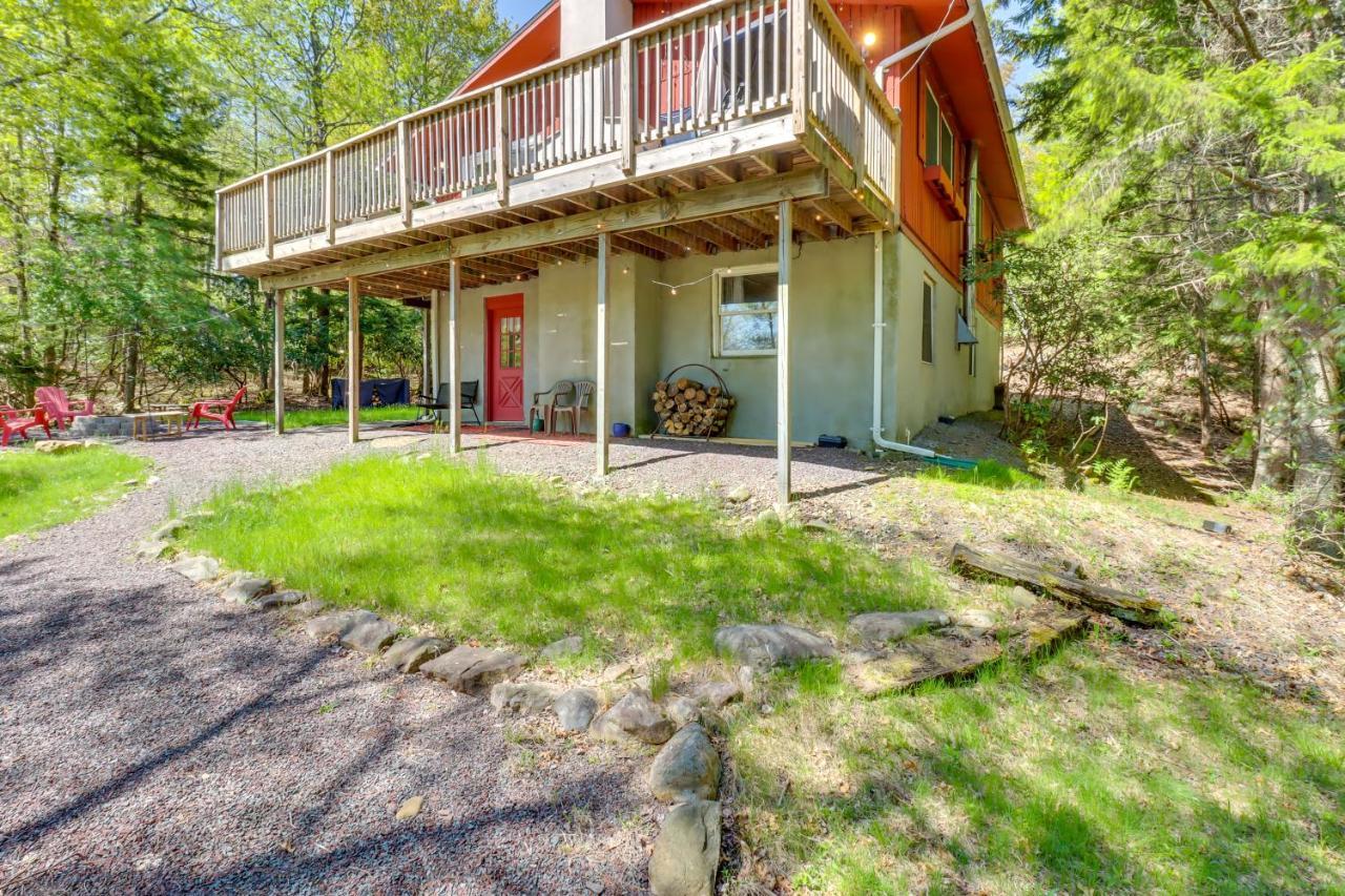 Lakefront Poconos Vacation Rental With Swim Dock! Long Pond 외부 사진